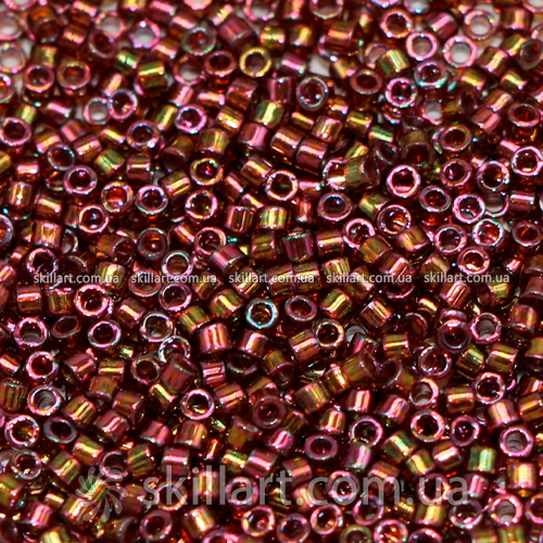 Бисер DB-126 Miyuki Delica Beads 11/0 (блестящий, золотой, радужный)